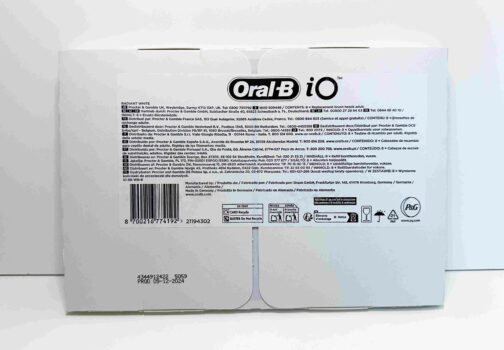 Oral-B iO Radiant White -harjaspäät, 8 kpl (musta) - Image 3